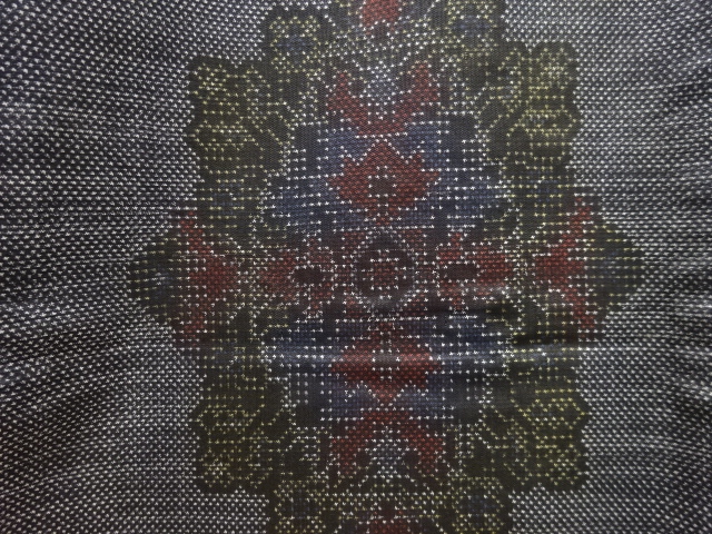 JAPANESE KIMONO / ANTIQUE KIMONO / SILK / DORO OSHIMA TSUMUGI (5 maruki) / WOVEN FLORAL CREST